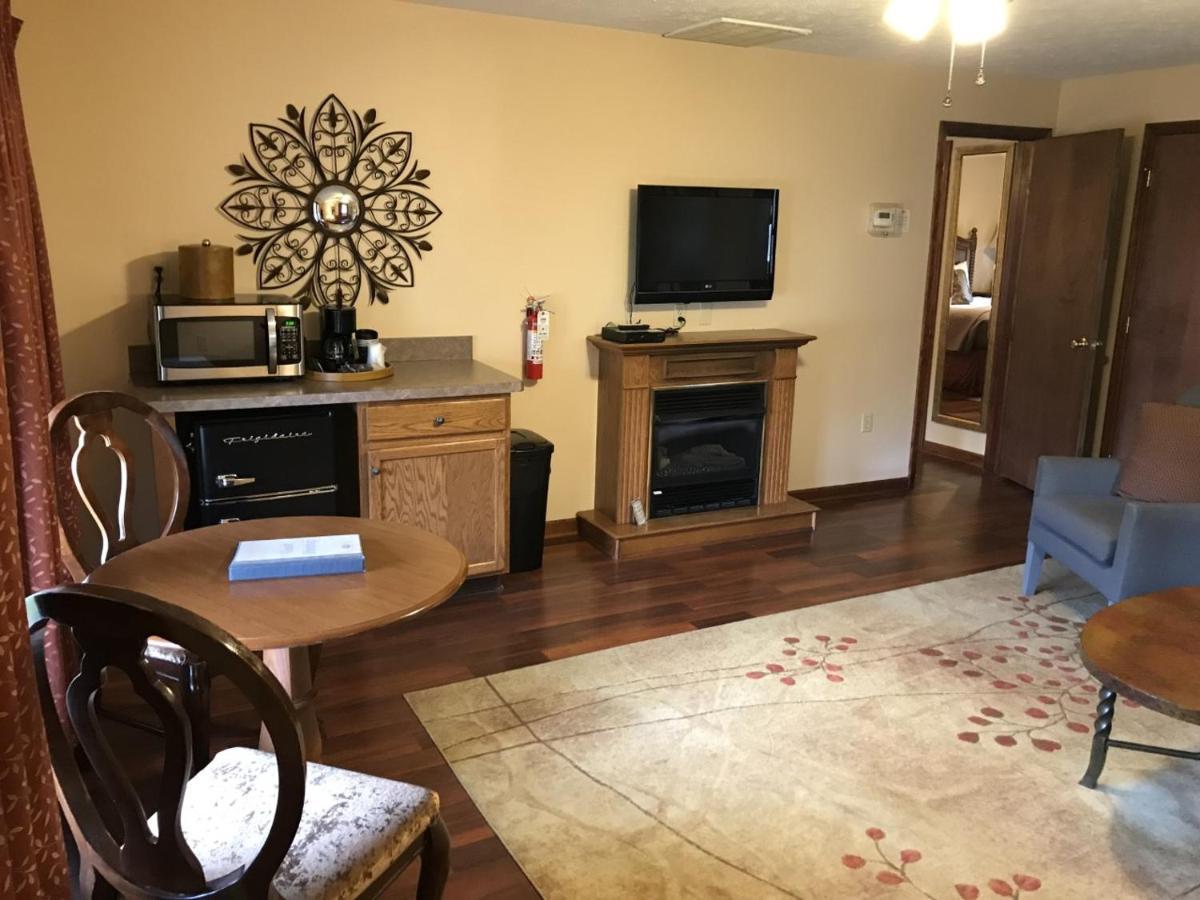 Hotel Woodfield Manor - A Sundance Vacations Property